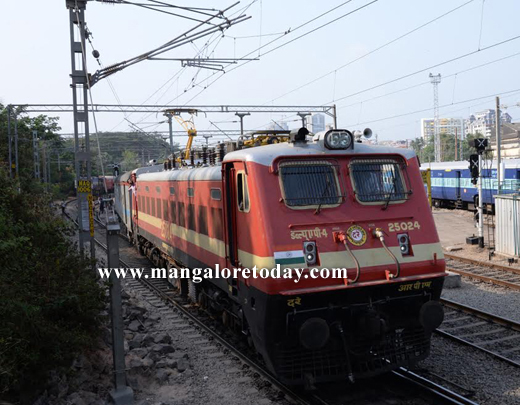 Electric Train